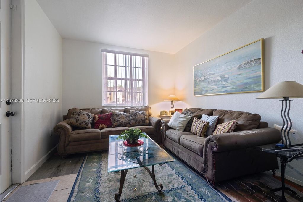 International property img-1