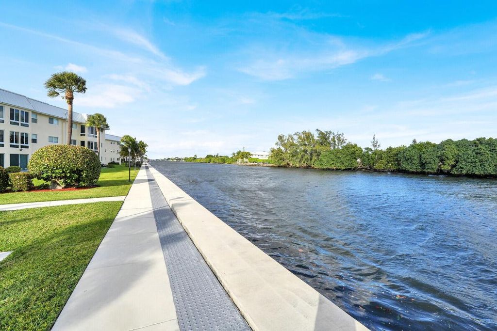 International property img-1