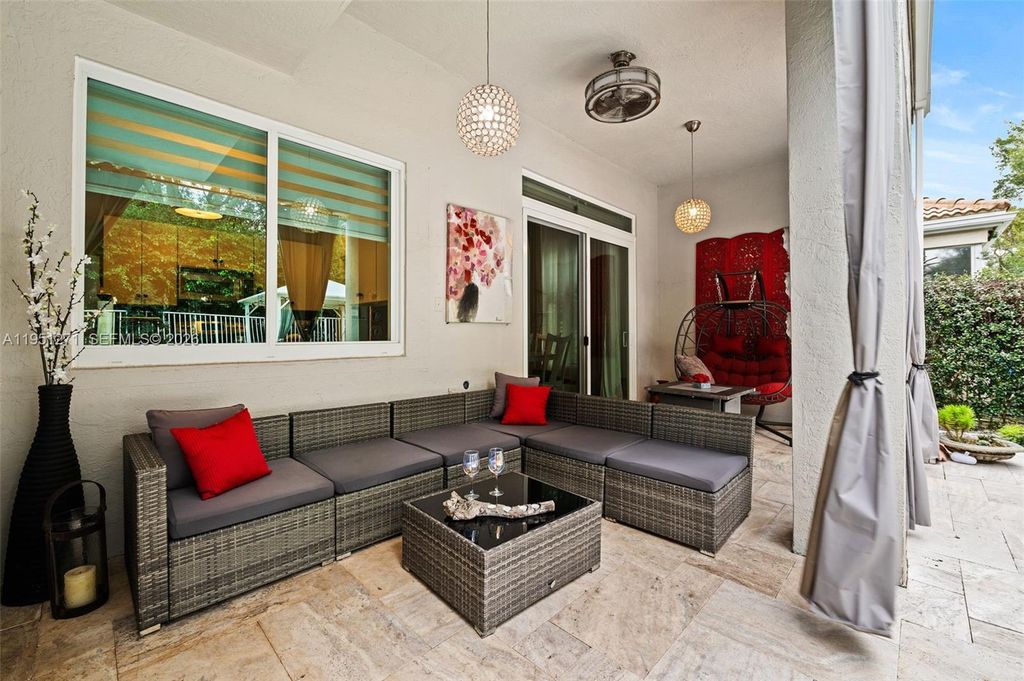 International property img-1