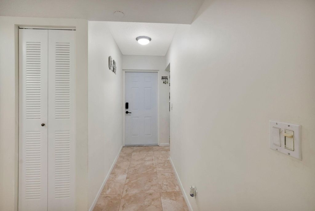 International property img-1