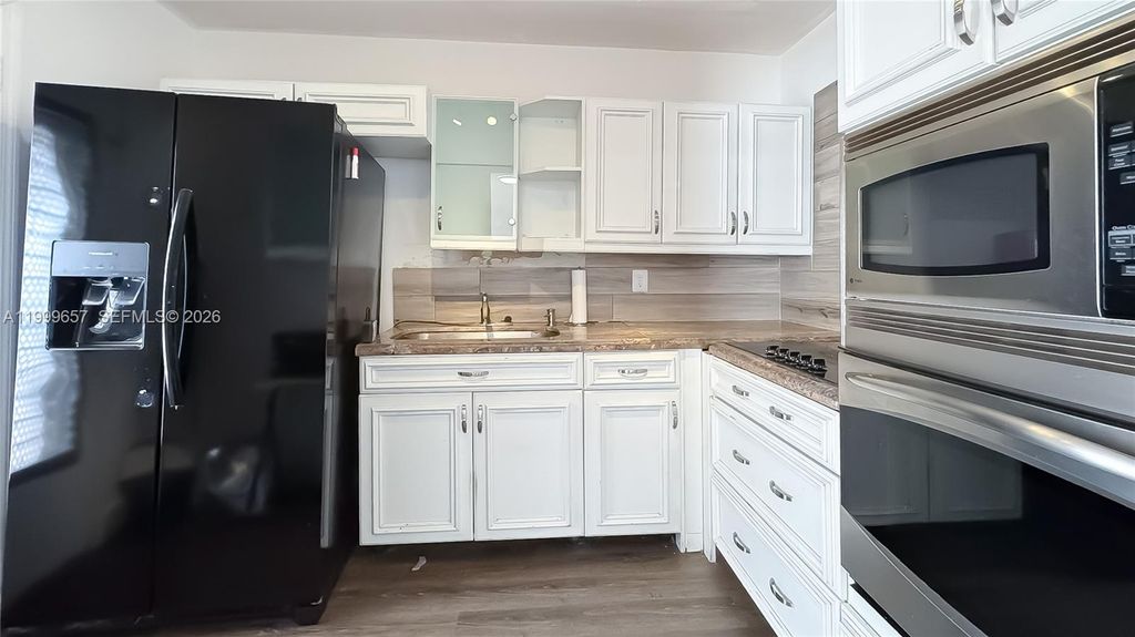 International property img-1