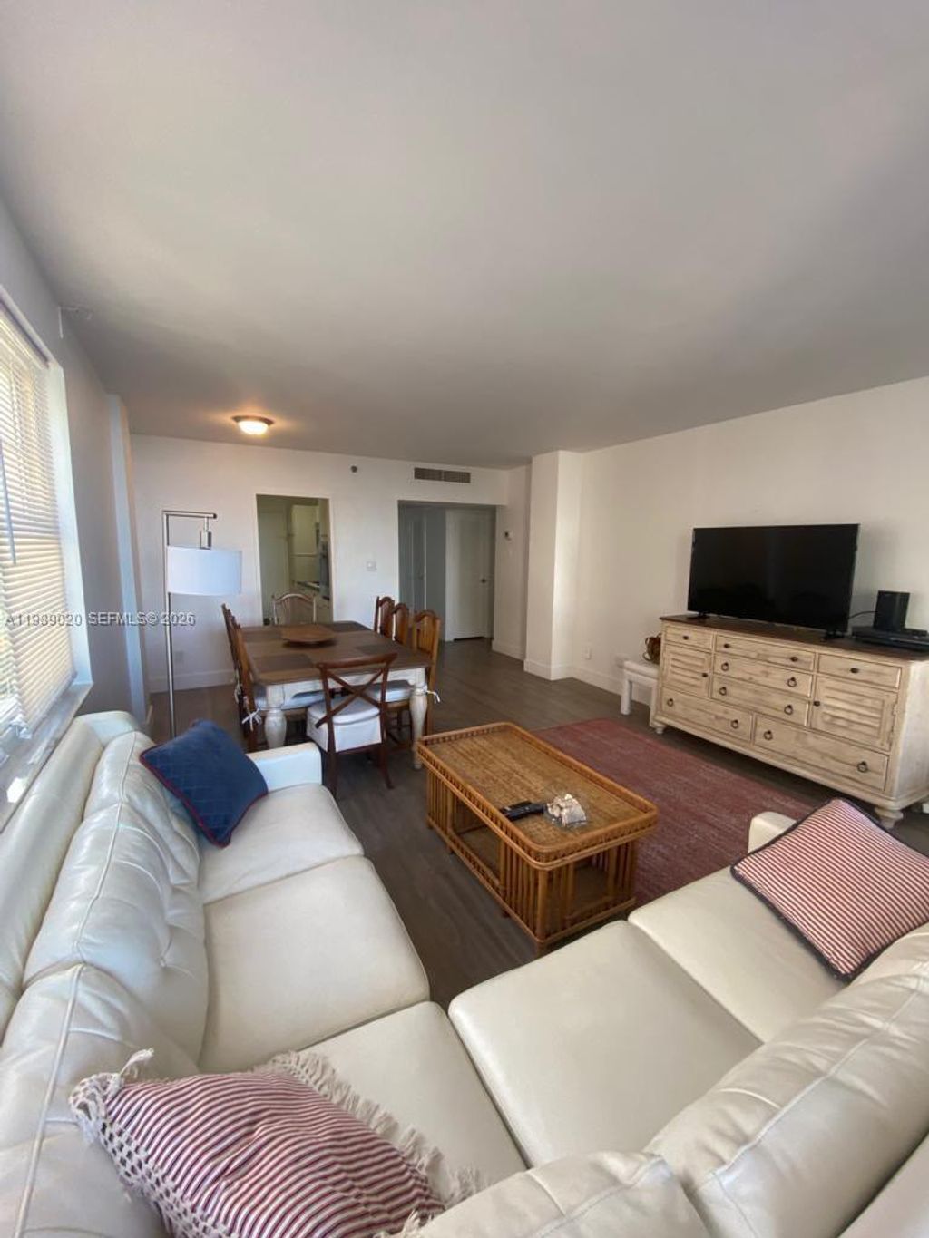 International property img-1