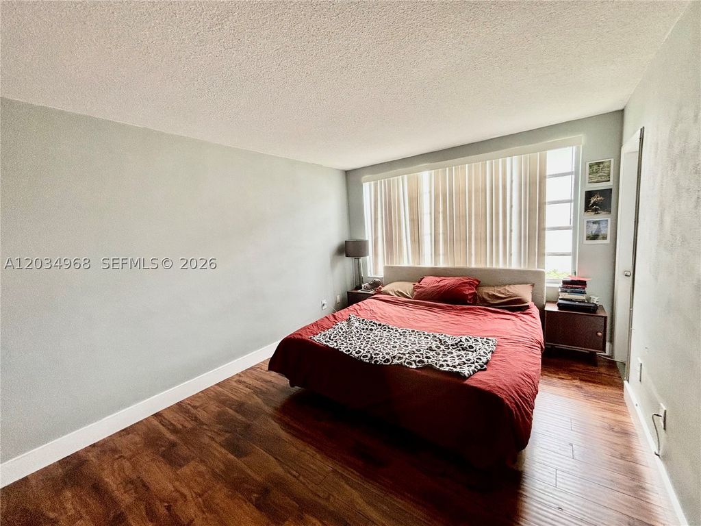 International property img-1