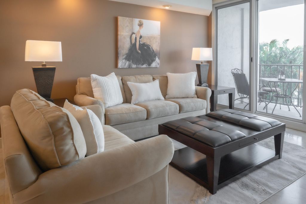 International property img-1