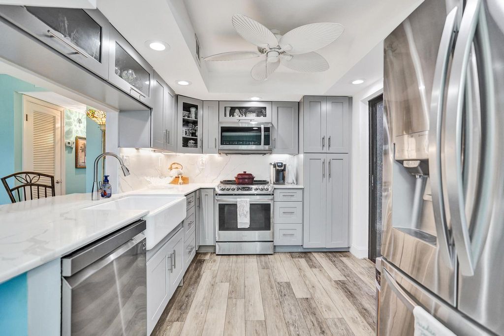 International property img-1