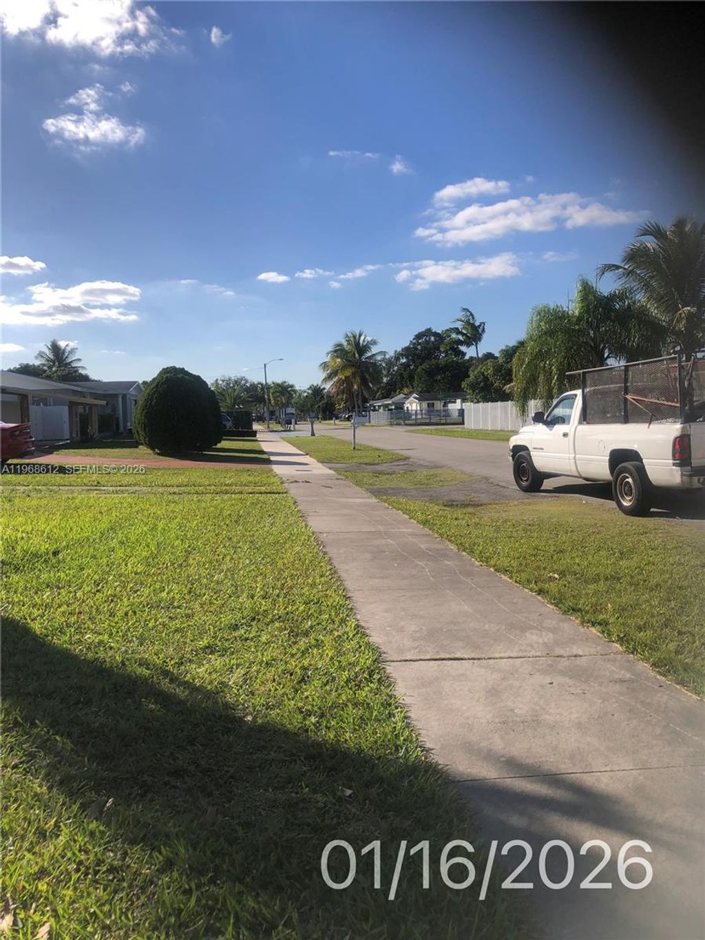 International property img-1