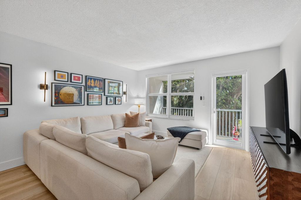 International property img-1