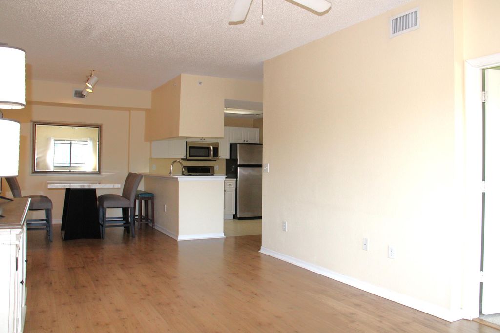 International property img-1