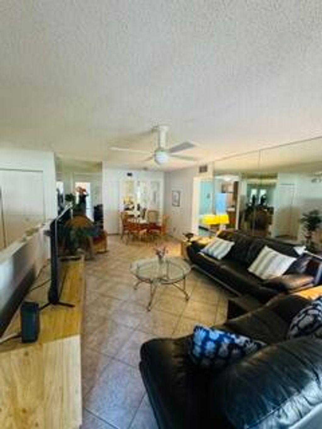 International property img-1