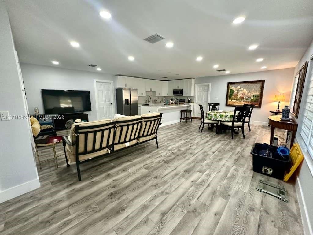 International property img-1