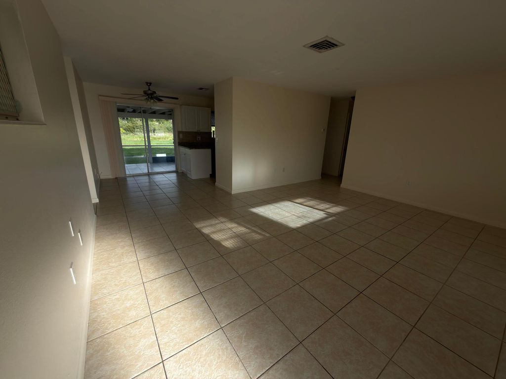 International property img-1