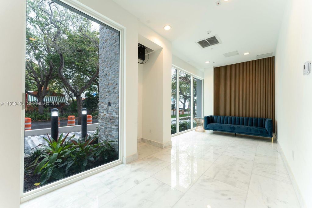 International property img-1