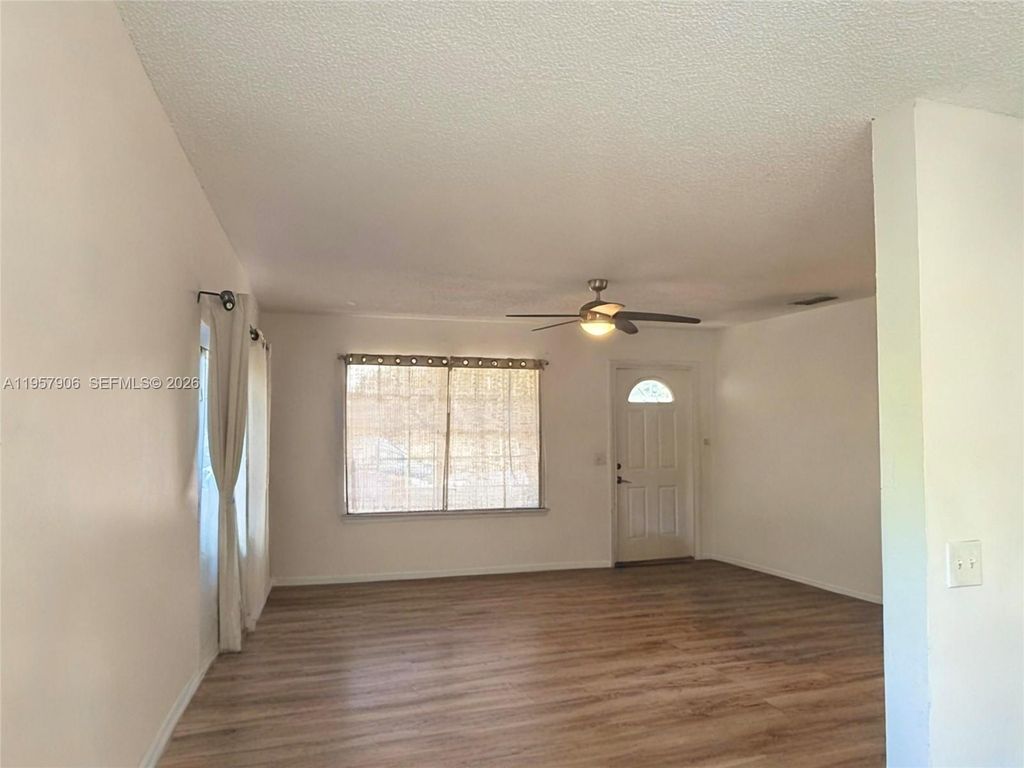 International property img-1