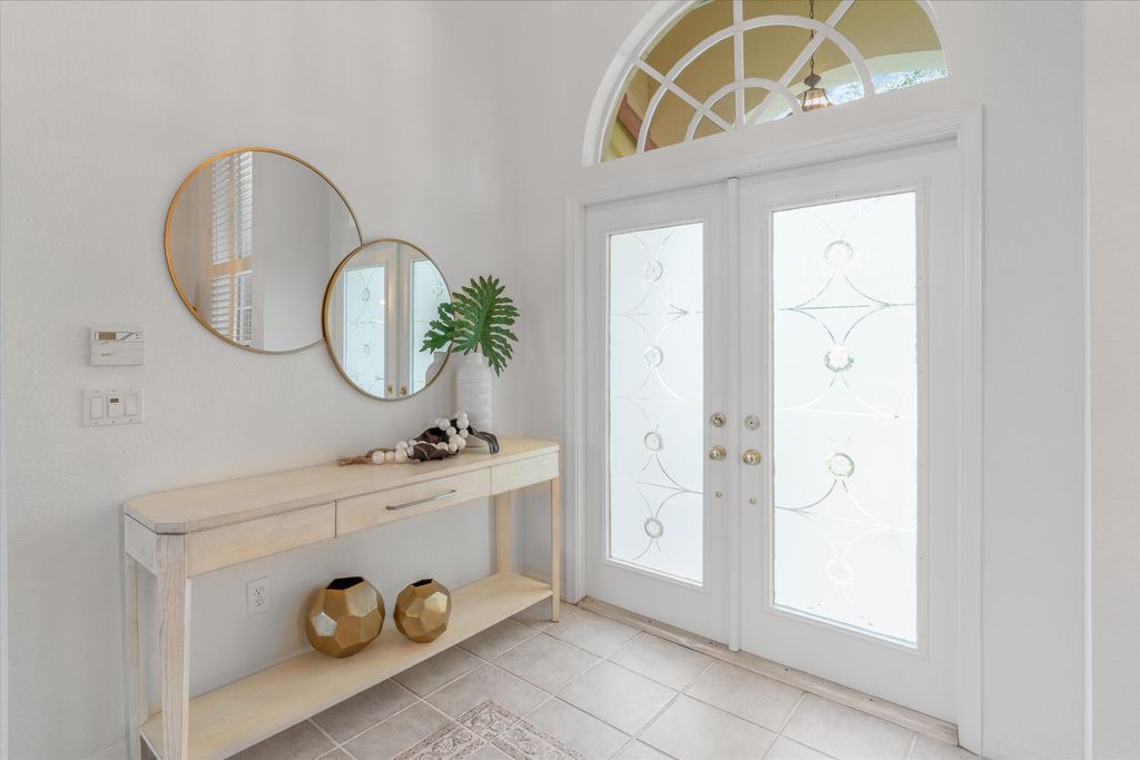 International property img-1