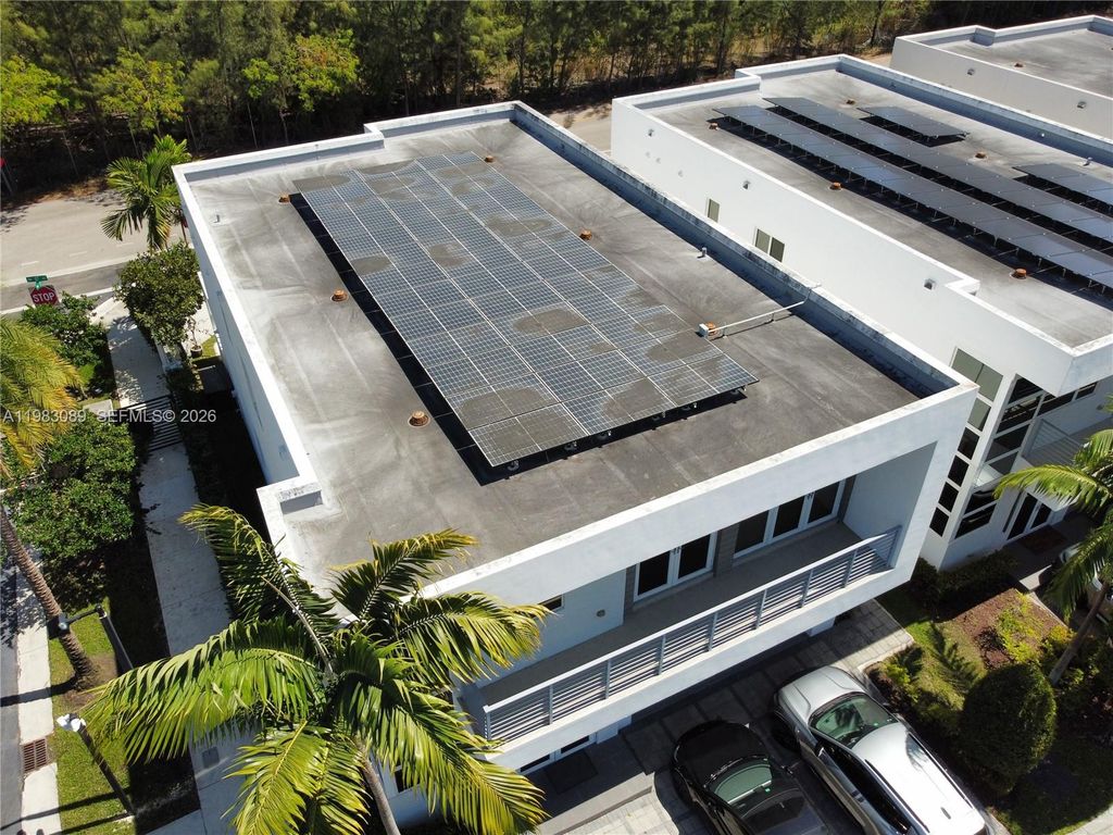 International property img-1