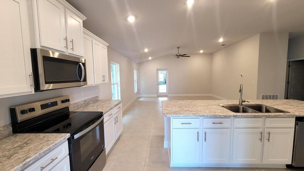 International property img-1