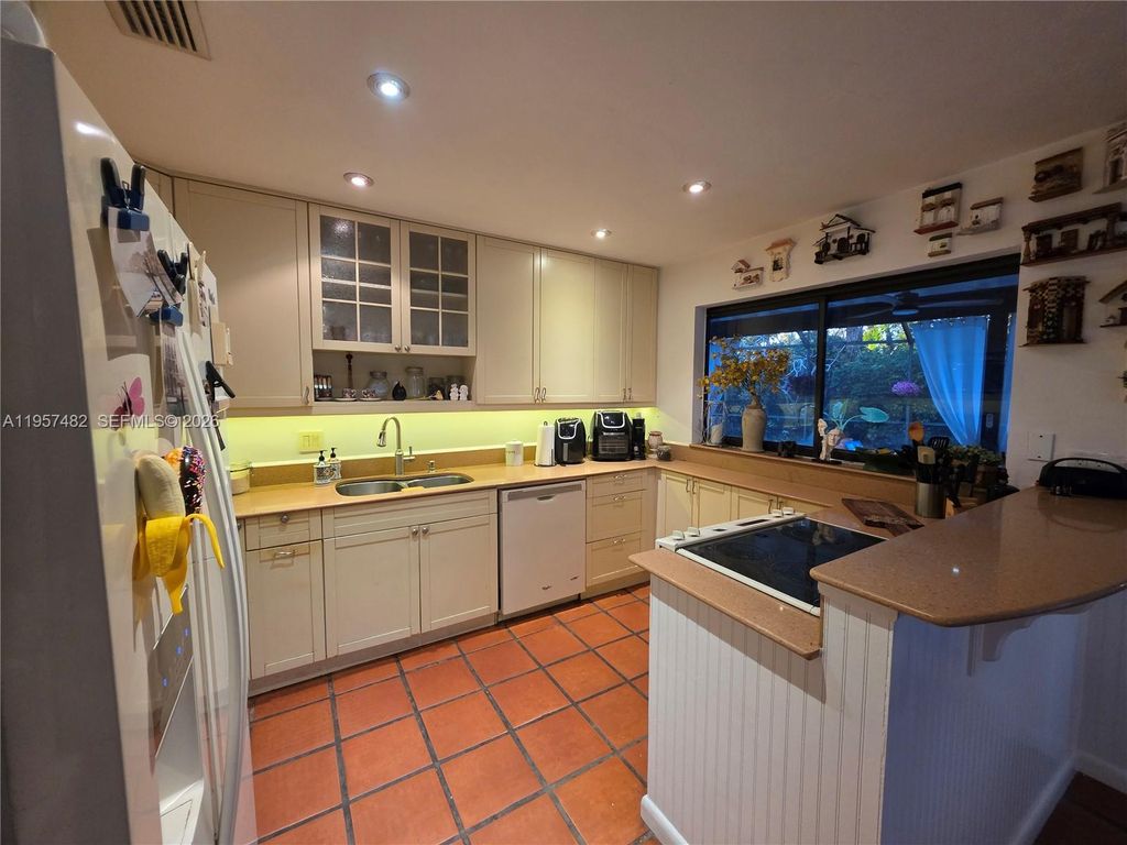 International property img-4