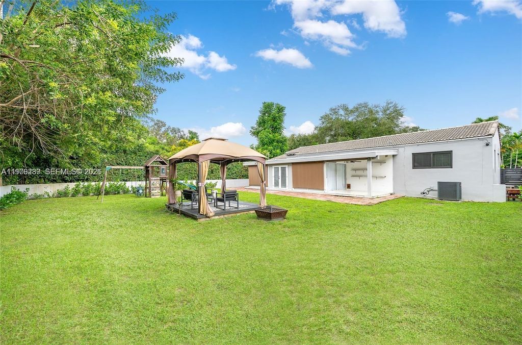 International property img-1