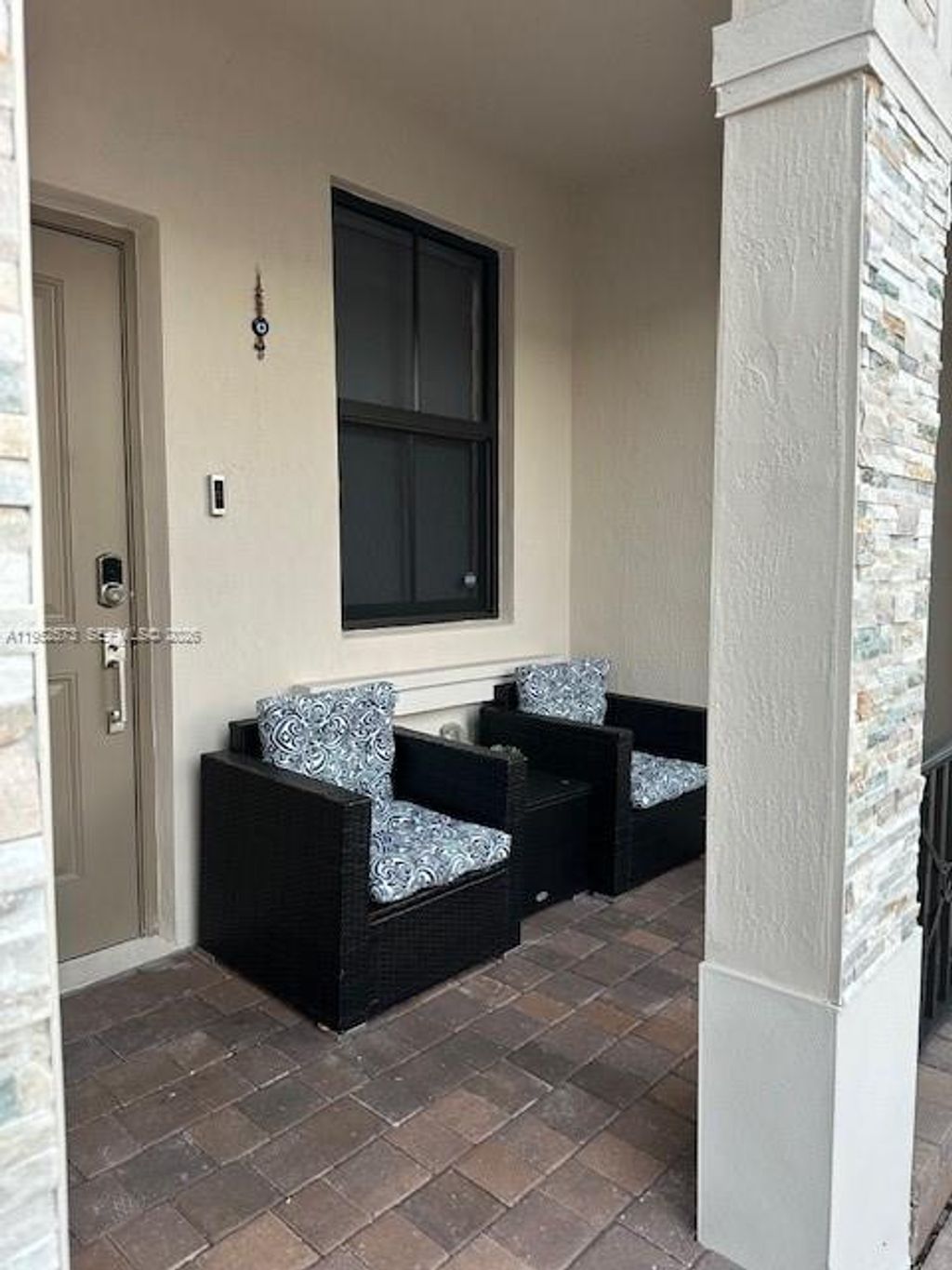 International property img-1