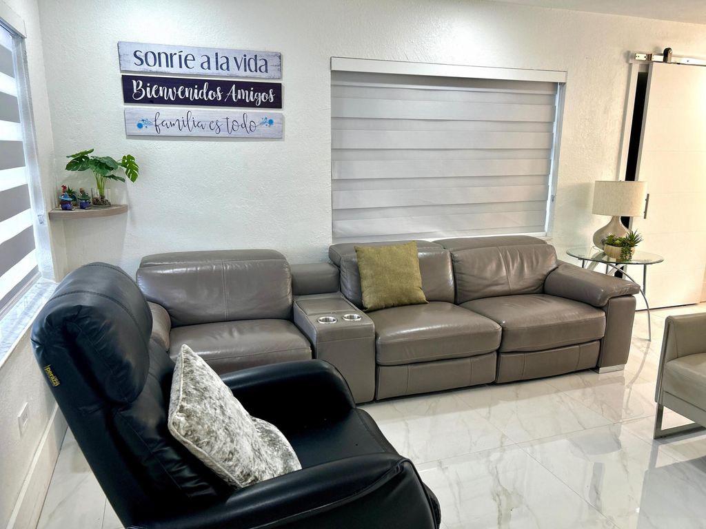 International property img-1