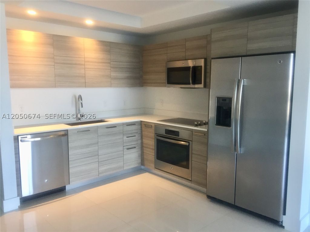 International property - main