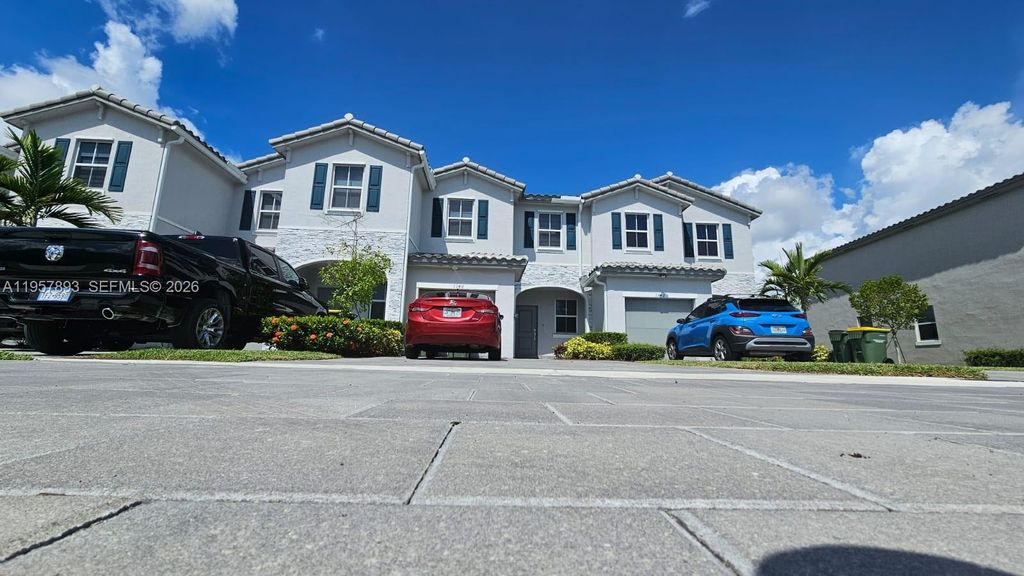 International property img-1