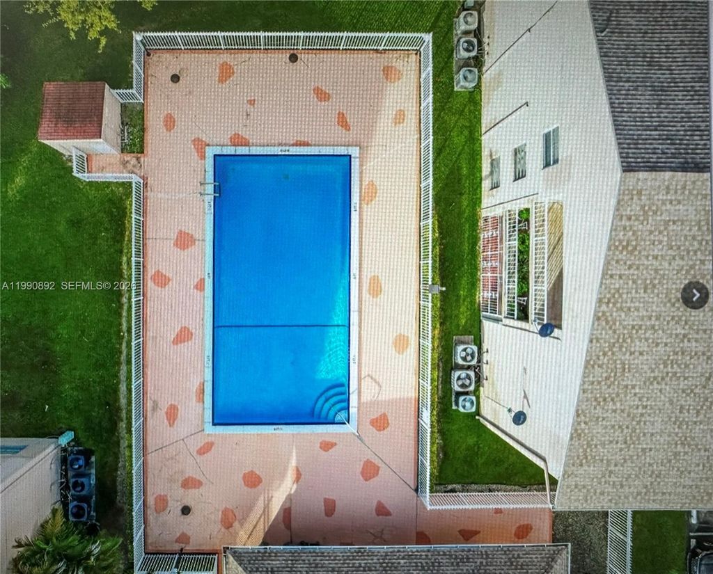 International property img-1