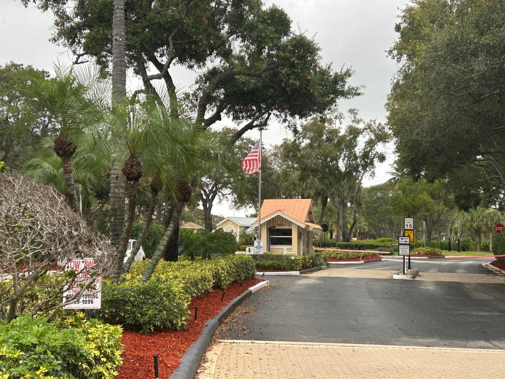 International property img-1