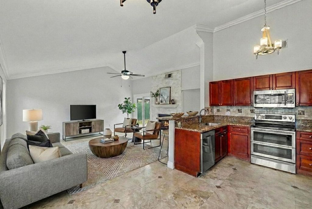 International property img-1