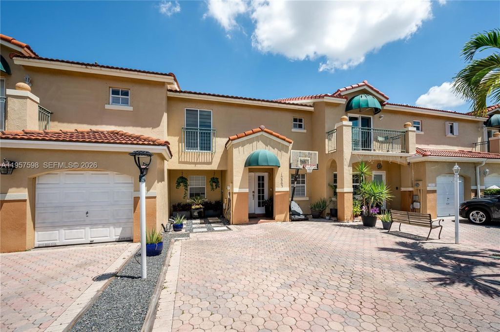 International property img-1