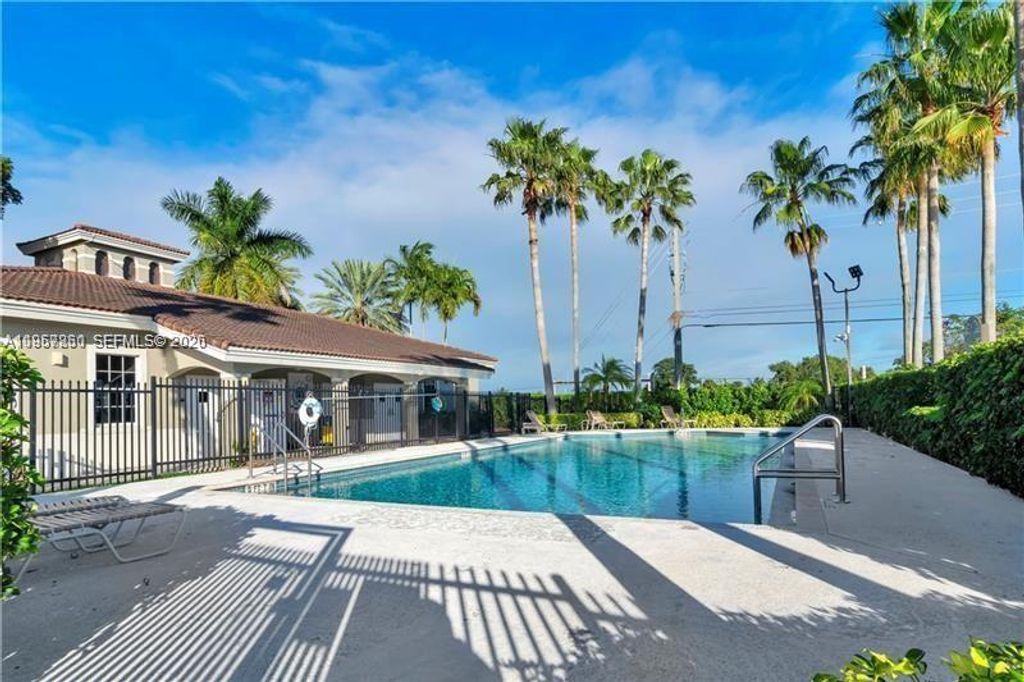 International property img-1