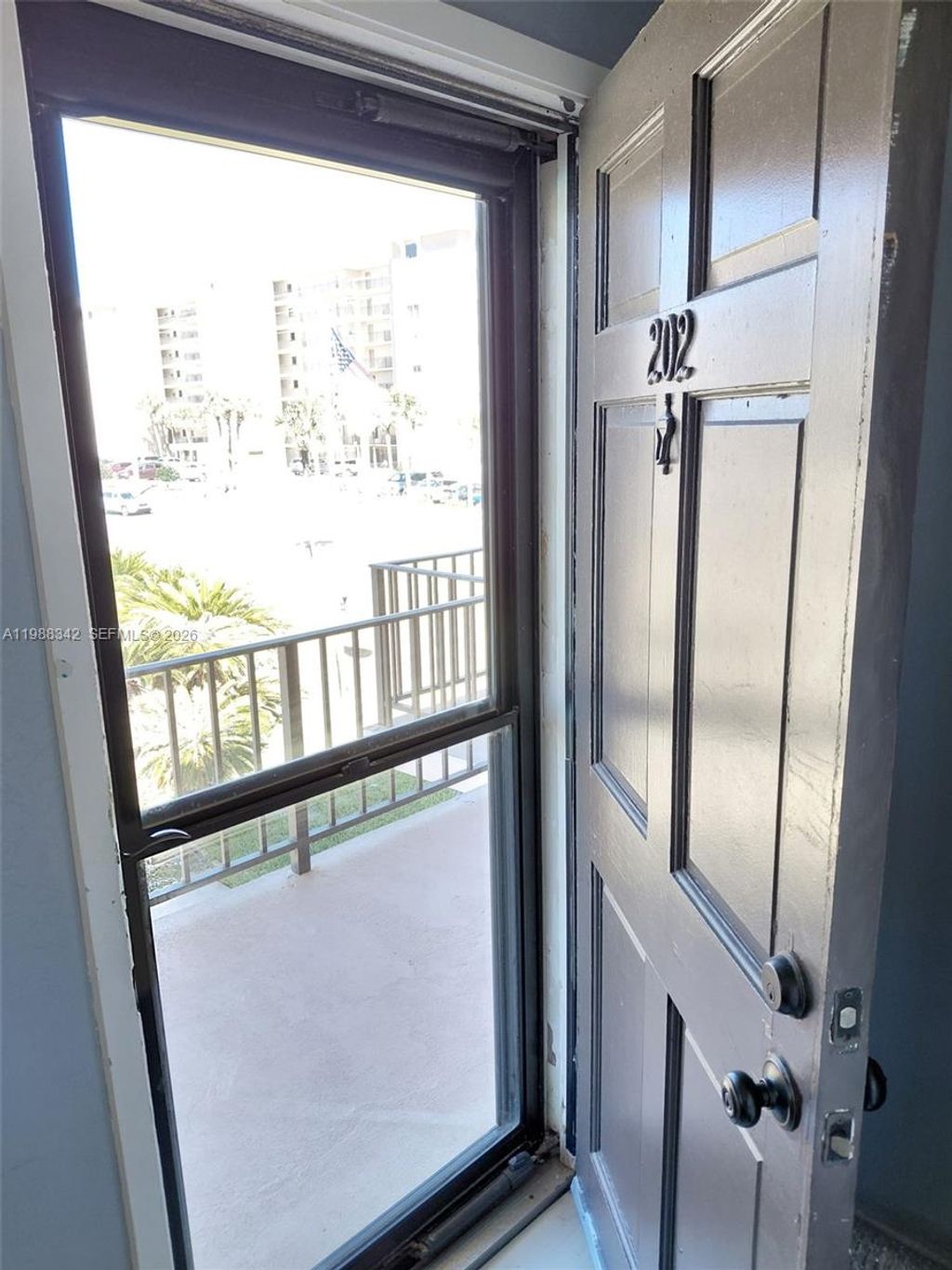 International property img-1