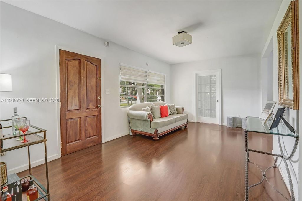 International property img-1