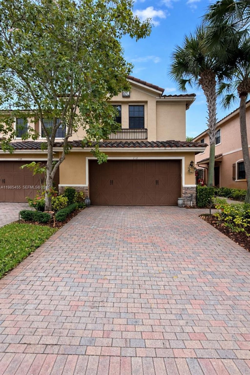 International property img-1