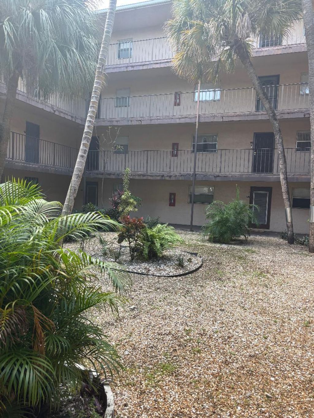 International property img-1