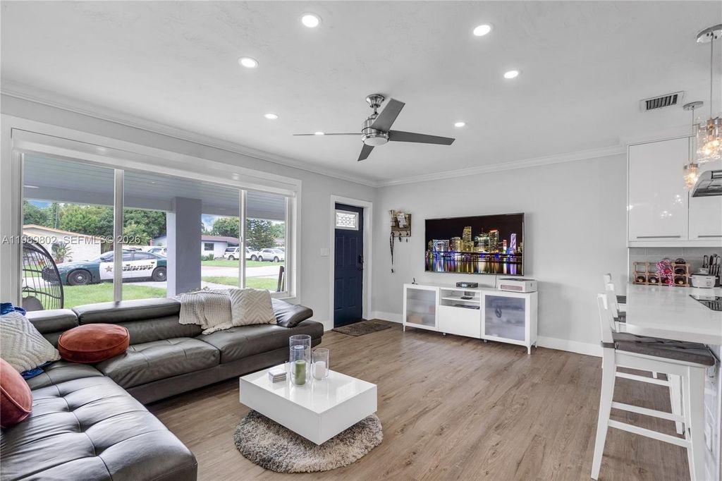 International property img-1