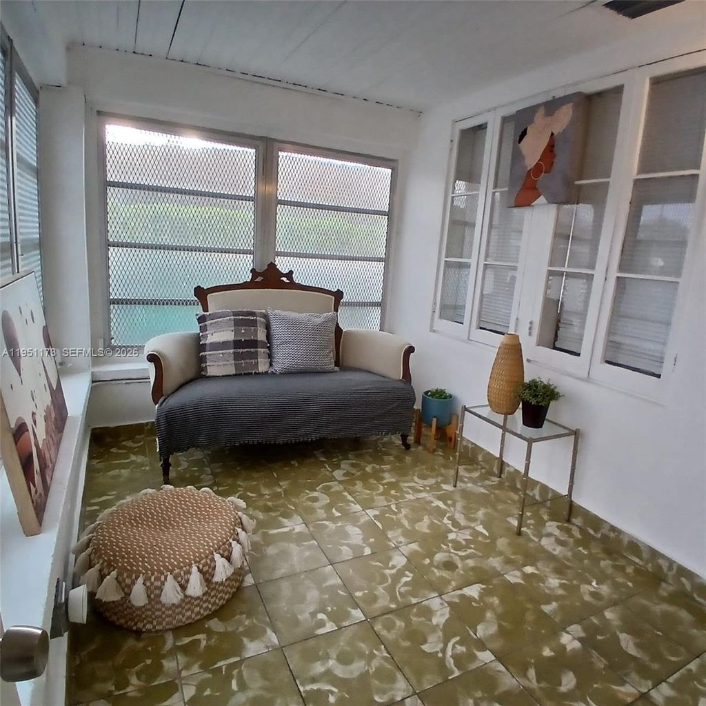 International property img-1