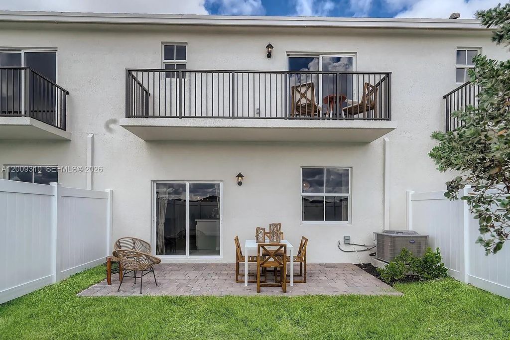 International property img-1