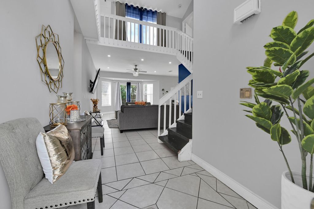 International property img-1