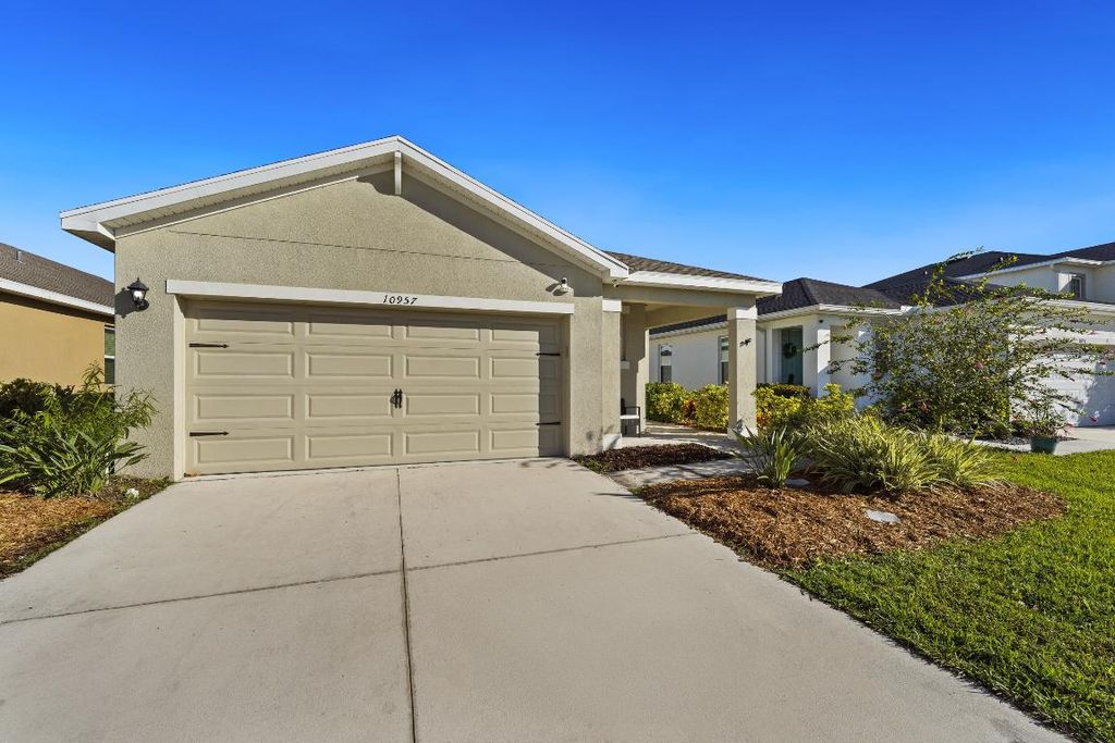 International property img-1