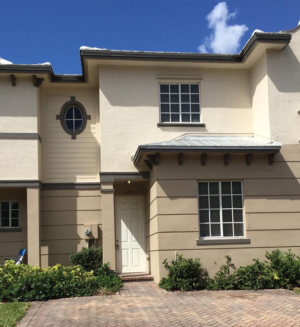 International property img-1