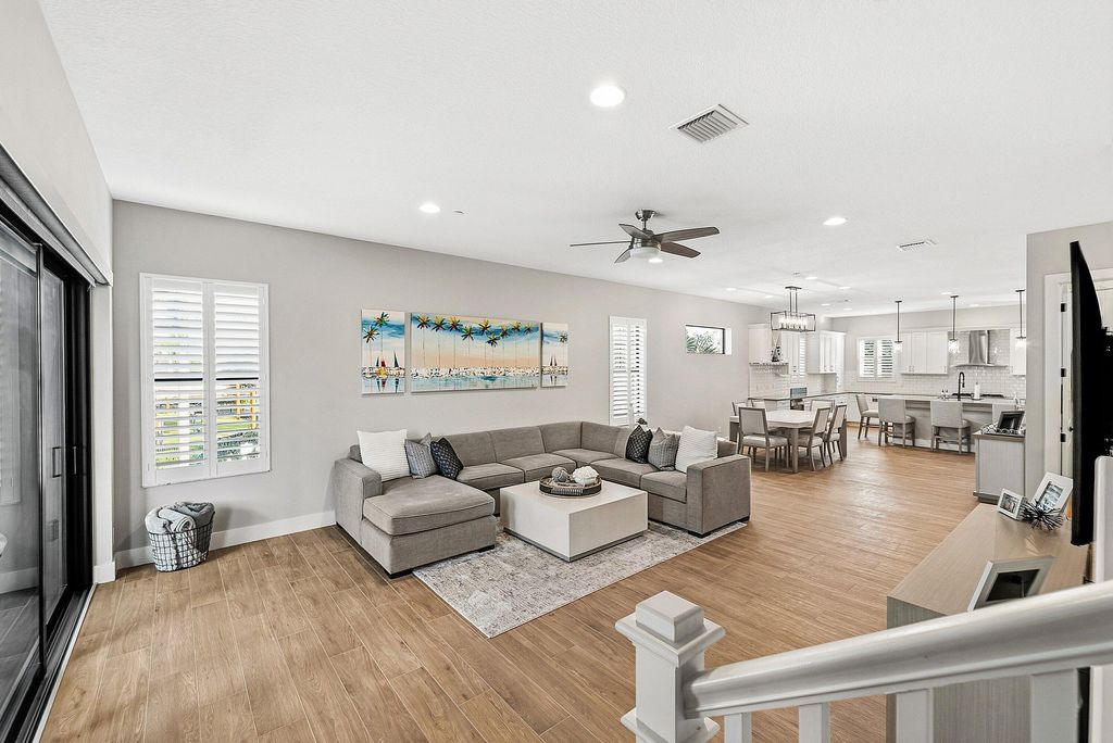 International property img-1