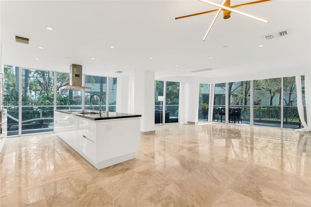 International property img-1