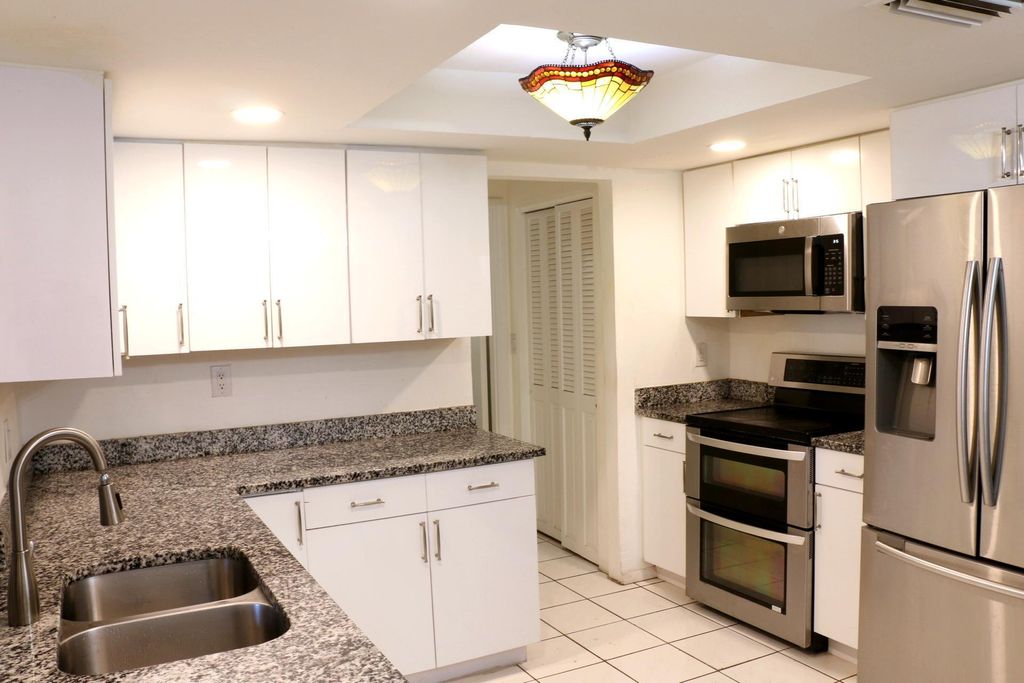 International property img-1