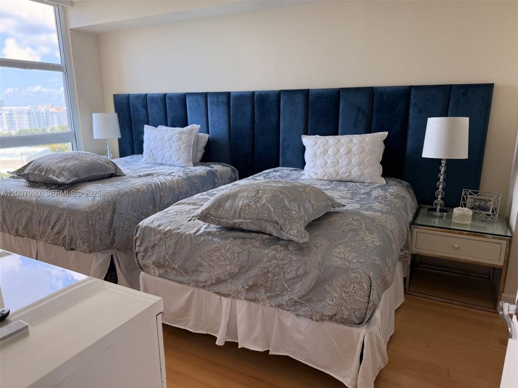 International property img-1